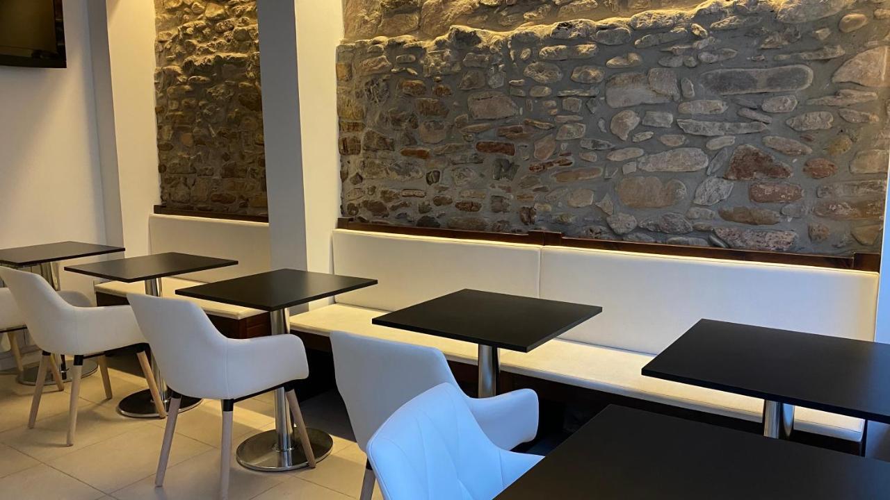 Suria Hostal Somnis מראה חיצוני תמונה