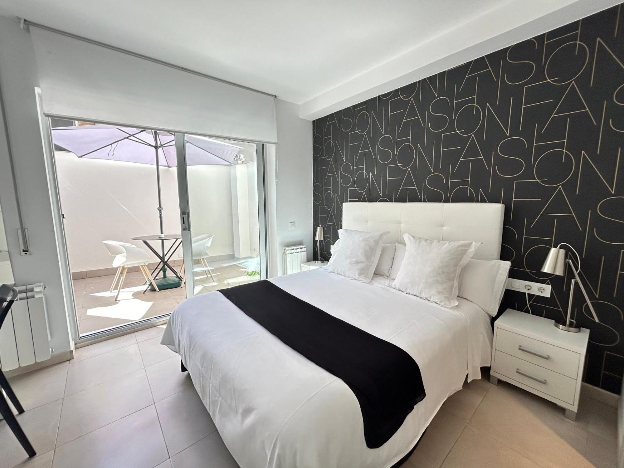 Suria Hostal Somnis מראה חיצוני תמונה
